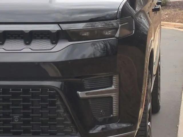 2026 Jeep Grand Wagoneer Summit Obsidian 4x4