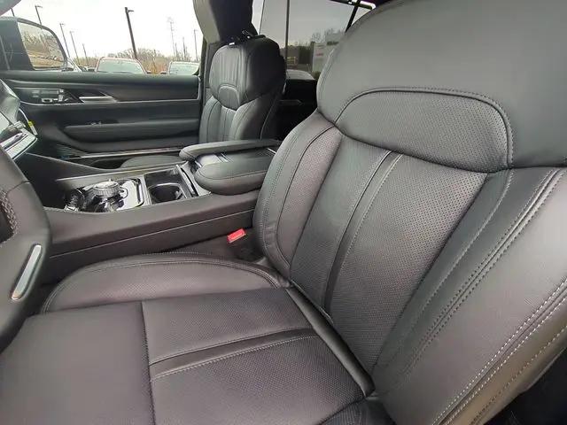 2026 Jeep Grand Wagoneer Summit Obsidian 4x4