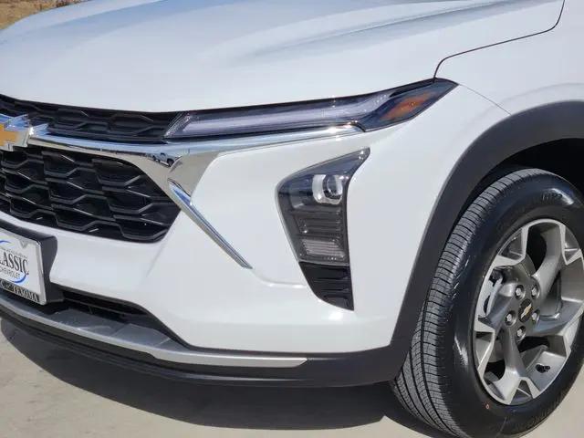 2026 Chevrolet Trax FWD LT