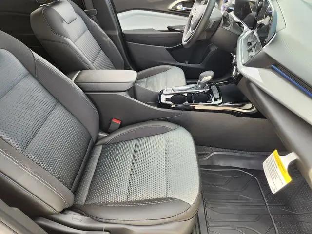 2026 Chevrolet Trax FWD LT