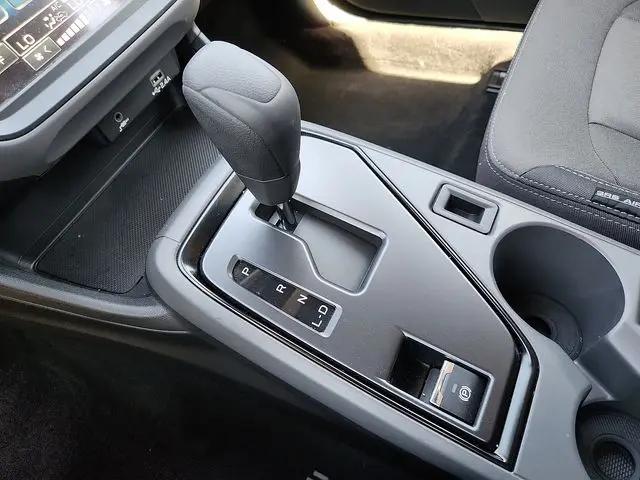 2025 Subaru Crosstrek 2.0i