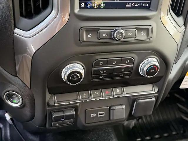 2025 GMC Sierra 2500HD 4WD Regular Cab Long Bed Pro