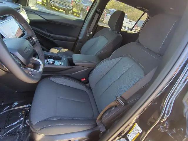 2026 Jeep Cherokee Laredo 4x4