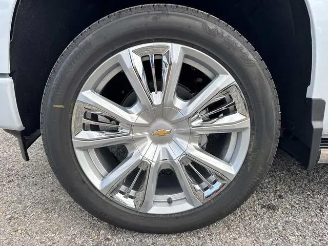 2026 Chevrolet Silverado 1500 4WD Crew Cab Short Bed High Country