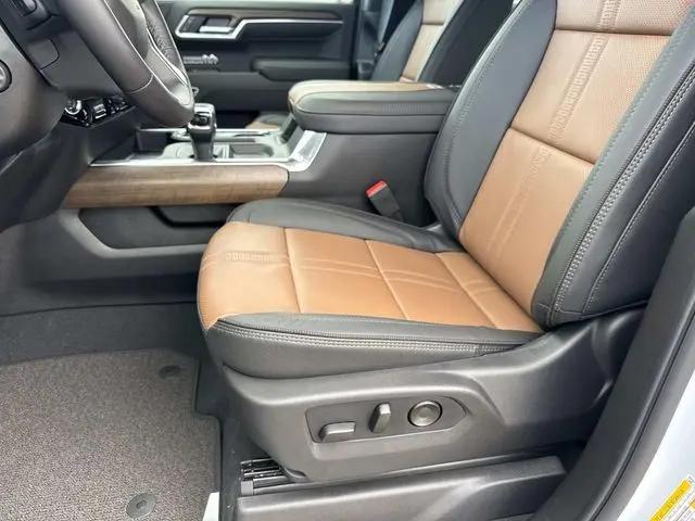 2026 Chevrolet Silverado 1500 4WD Crew Cab Short Bed High Country