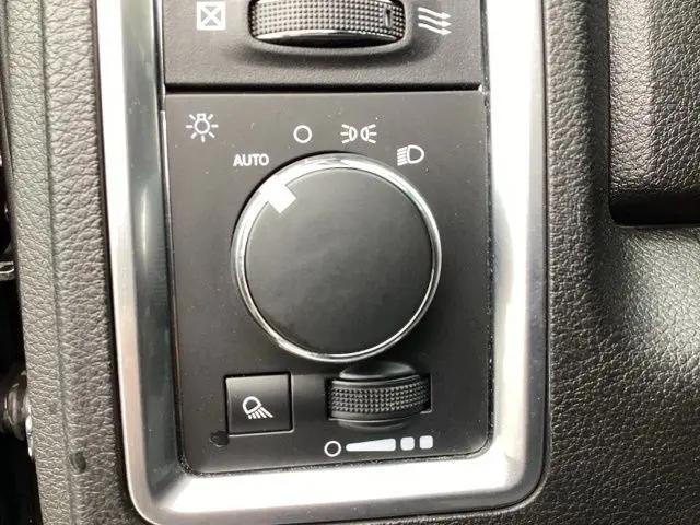 2024 Ram 1500 Classic SLT Quad Cab 4x4 6'4" Box