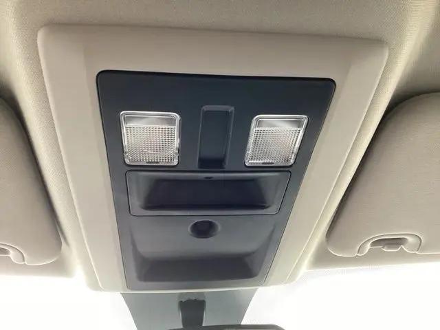 2024 Ram 1500 Classic SLT Quad Cab 4x4 6'4" Box