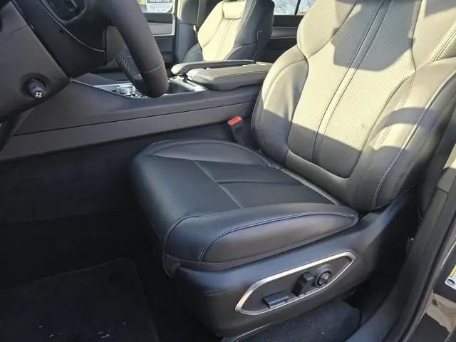 2026 Jeep Grand Wagoneer Limited Altitude 4x4
