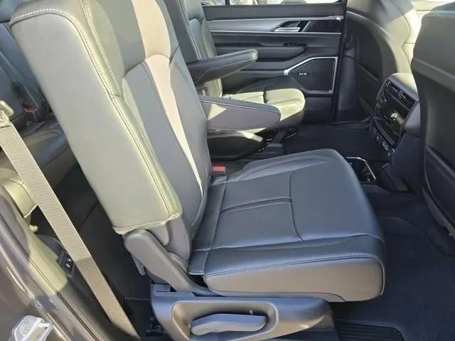 2026 Jeep Grand Wagoneer Limited Altitude 4x4