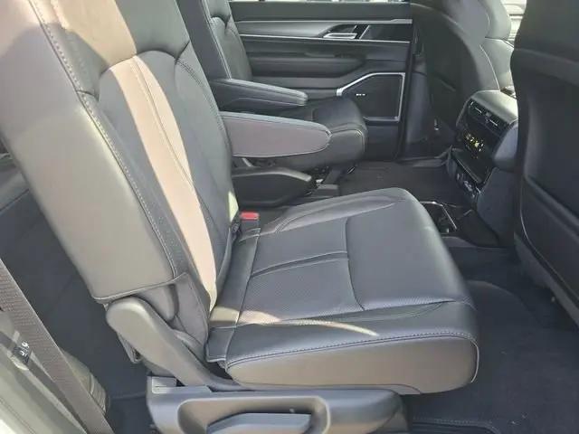 2026 Jeep Grand Wagoneer Limited Altitude 4x4