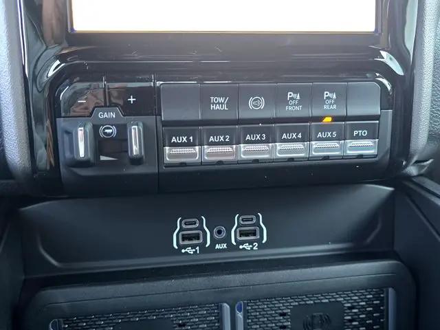 2026 Ram 5500 Tradesman/Big Horn