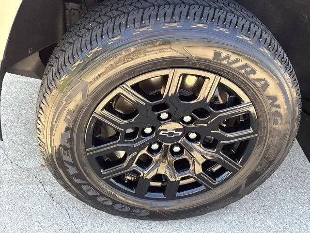 2025 Chevrolet Colorado 2WD WT