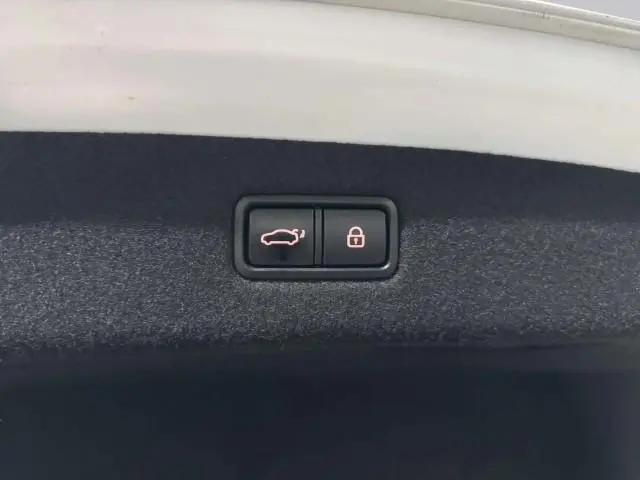 2019 Genesis G90 5.0 Ultimate