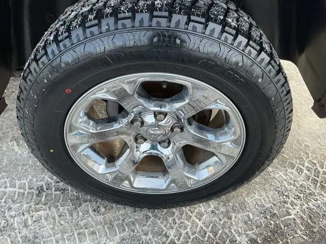 2018 Ram 1500 Laramie Crew Cab 4x4 5'7" Box