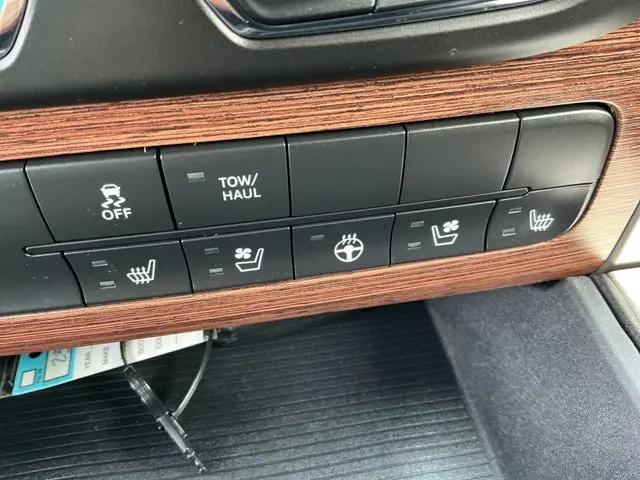 2018 Ram 1500 Laramie Crew Cab 4x4 5'7" Box