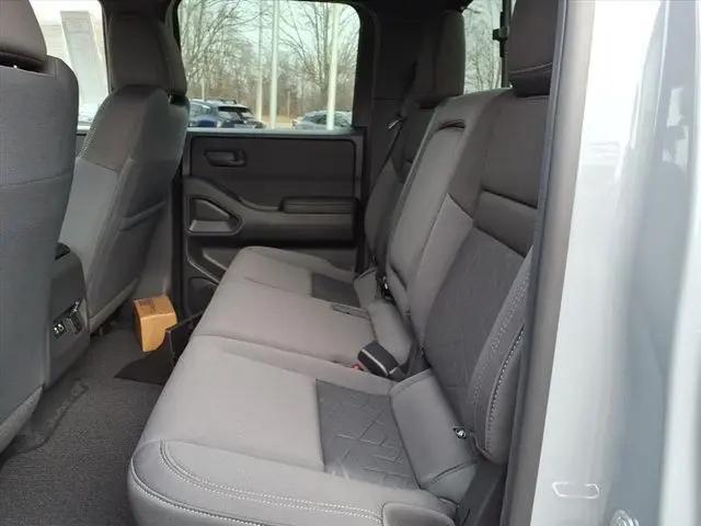 2026 Nissan Frontier Crew Cab SV 4x2