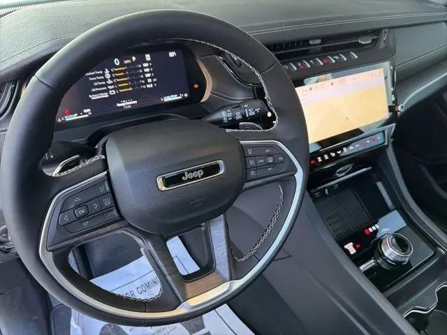 2026 Jeep Grand Cherokee Altitude 4x4