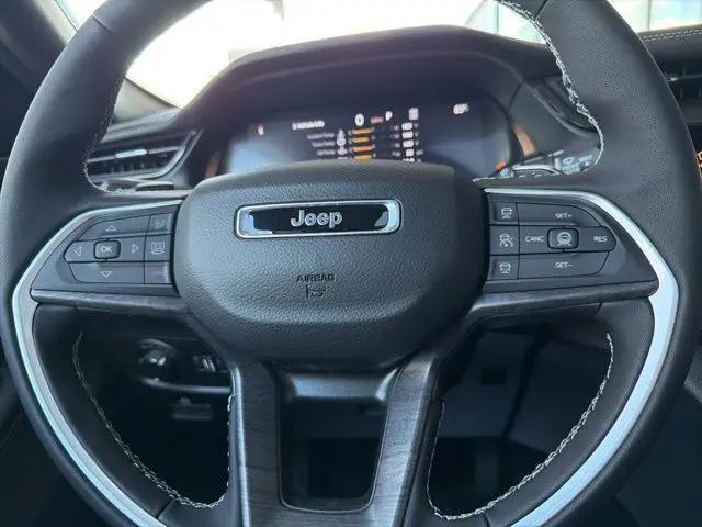 2026 Jeep Grand Cherokee Altitude 4x4