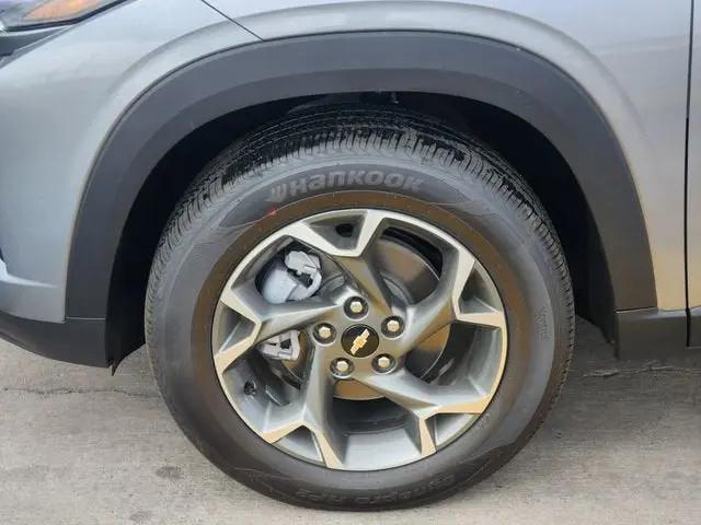 2026 Chevrolet Trax FWD LT