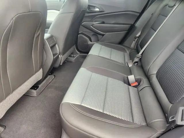 2026 Chevrolet Trax FWD LT