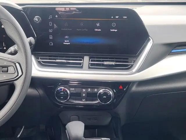 2026 Chevrolet Trax FWD LT