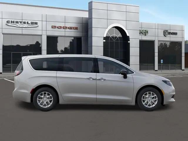 2026 Chrysler Voyager LX