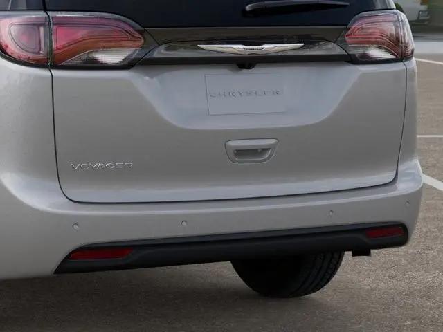 2026 Chrysler Voyager LX