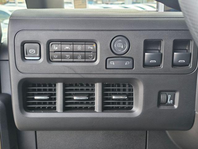 2025 Chevrolet 400 400
