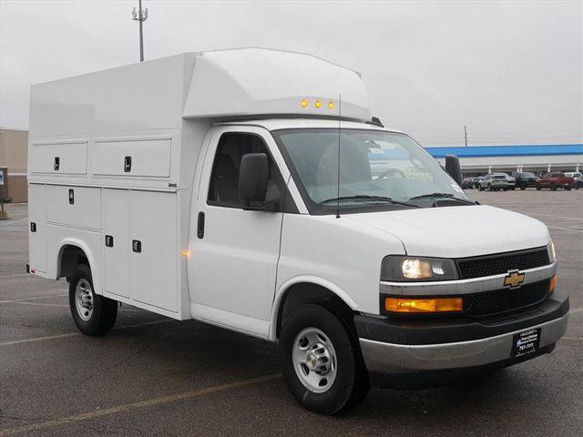 2025 Chevrolet Express Cutaway Work Van