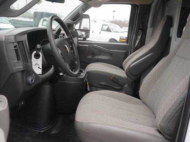 2025 Chevrolet Express Cutaway Work Van