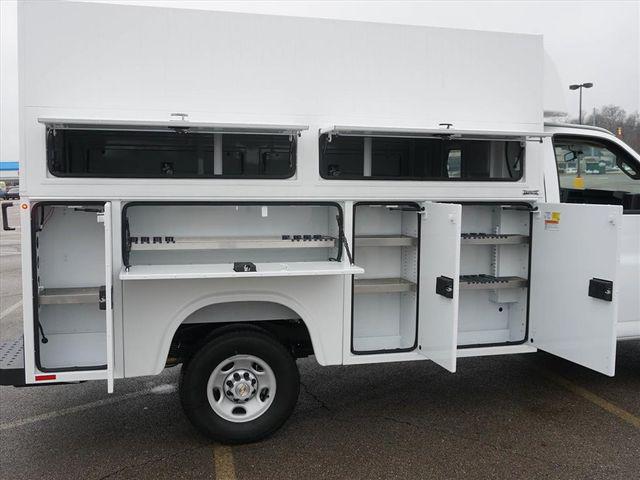 2025 Chevrolet Express Cutaway Work Van