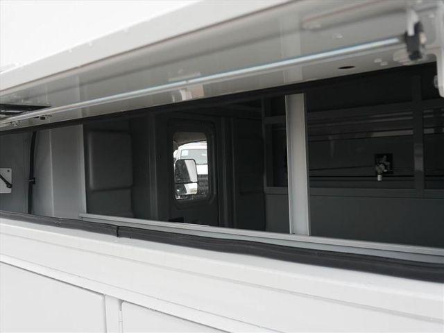 2025 Chevrolet Express Cutaway Work Van