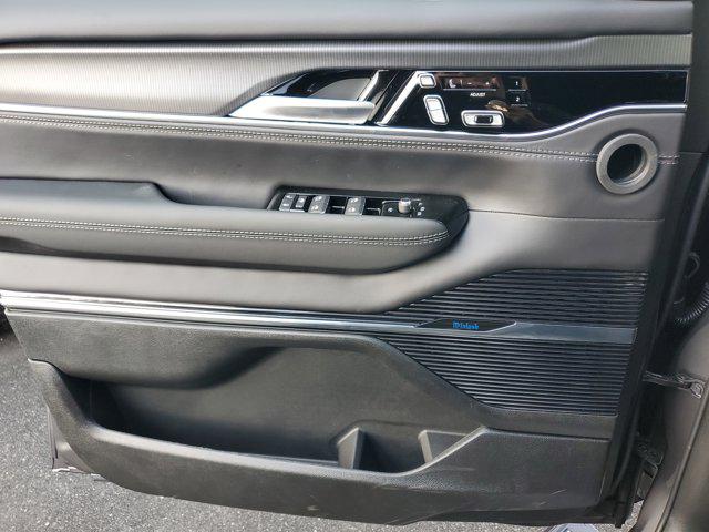 2026 Jeep Grand Wagoneer Summit Obsidian 4x4