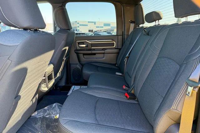 2026 Ram 2500 Big Horn Crew Cab 4x4 64 Box
