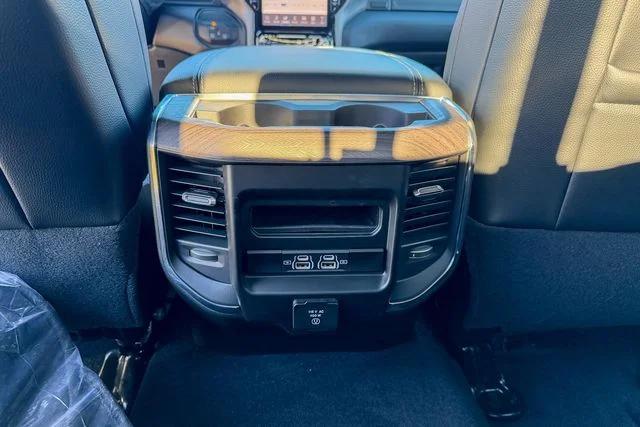 2026 Ram 2500 Laramie Crew Cab 4x4 64 Box