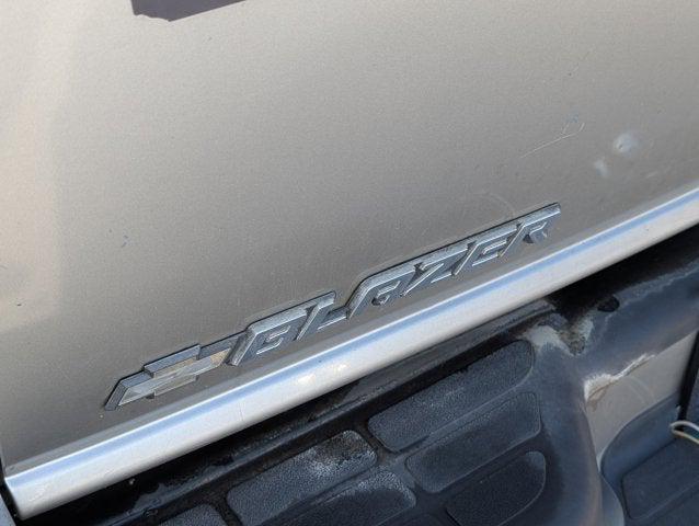 2002 Chevrolet Blazer LS 2002 Chevrolet Blazer LS