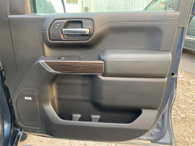 2020 Chevrolet Silverado 1500 4WD Crew Cab Short Bed RST