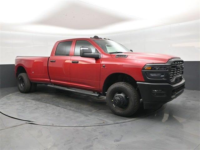 2026 RAM Ram 3500 RAM 3500 TRADESMAN CREW CAB 4X4 8 BOX