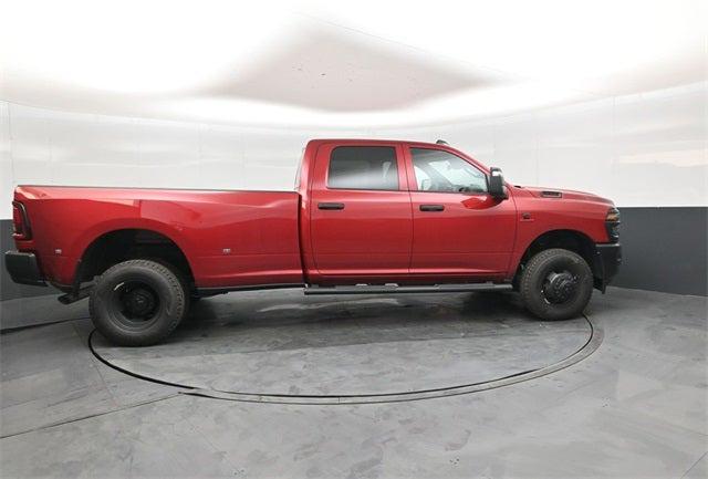 2026 RAM Ram 3500 RAM 3500 TRADESMAN CREW CAB 4X4 8 BOX