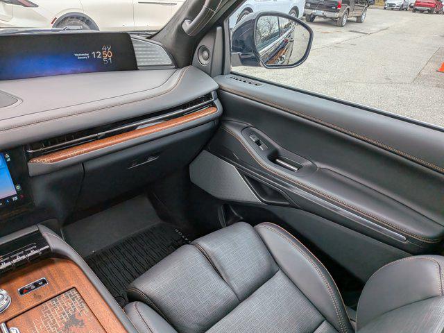 2025 Lincoln Navigator Black Label