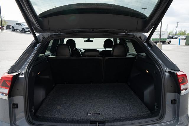 2022 Volkswagen Atlas Cross Sport 2.0T SE w/Technology