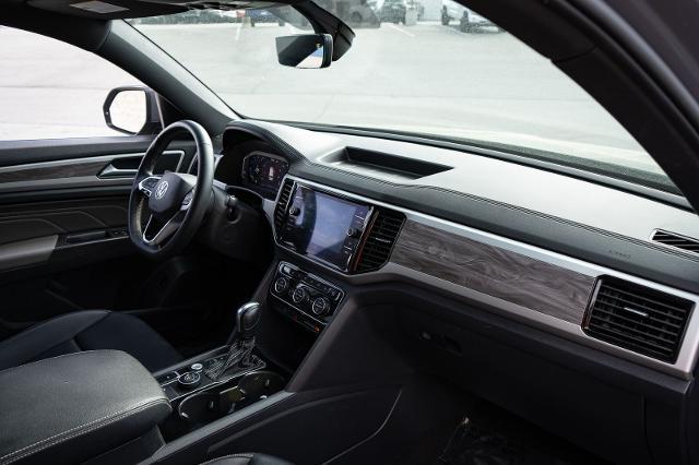 2022 Volkswagen Atlas Cross Sport 2.0T SE w/Technology