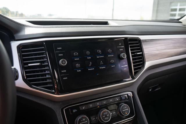 2022 Volkswagen Atlas Cross Sport 2.0T SE w/Technology