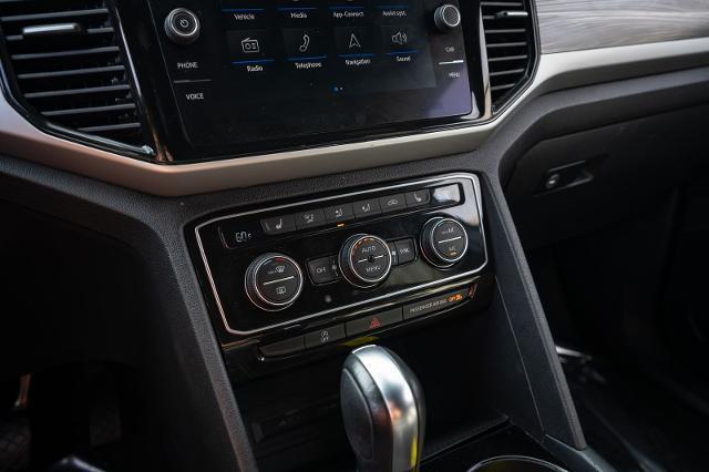 2022 Volkswagen Atlas Cross Sport 2.0T SE w/Technology