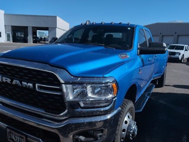 2022 RAM 3500 Big Horn Crew Cab 4x4 8 Box 2022 RAM 3500 Big Horn Crew Cab 4x4 8 Box