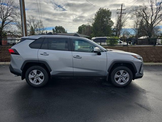 2025 Toyota RAV4 XLE 2025 Toyota RAV4 XLE