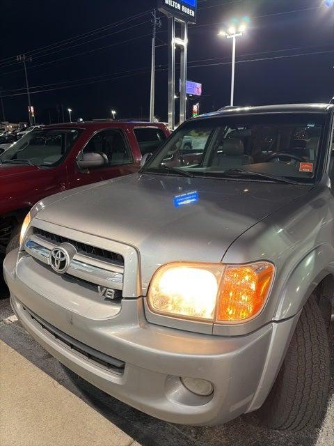 2005 Toyota Sequoia SR5 V8 2005 Toyota Sequoia SR5 V8