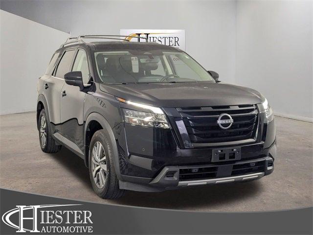 2023 Nissan Pathfinder SL 4WD