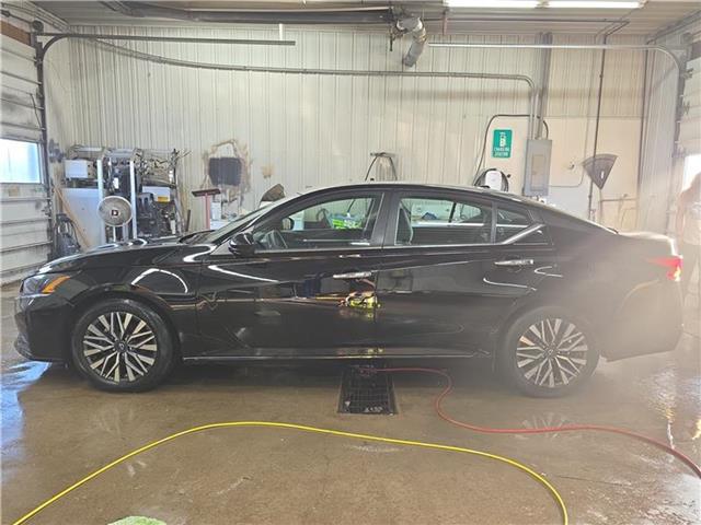 2023 Nissan Altima SV FWD