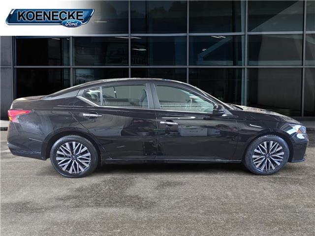 2023 Nissan Altima SV FWD